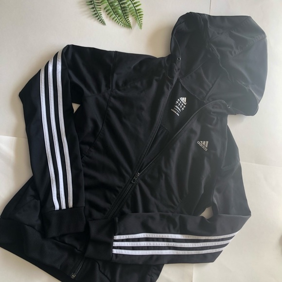 adidas Tops - 6HR PRICE DROP! Adidas Jacket